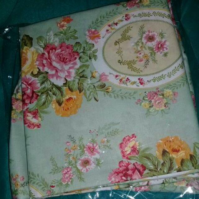 Chloe -kain Sprei Katun Lokal Meteran Vinotti Vienna