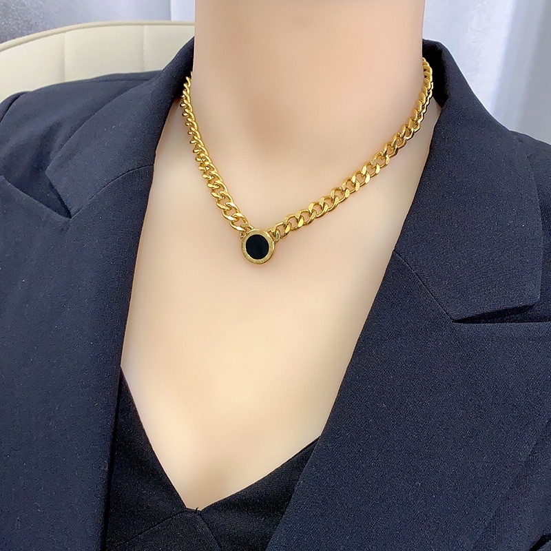 Kalung Rantai Tebal sisik naga Gold Titanium Korea Style Wanita Anti Karat liontin bulat dua sisi