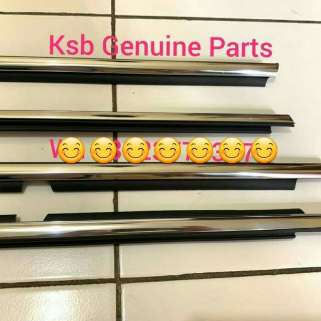 Pelipit Pintu Karet Kaca Luar Innova 4Pcs 1Set Depan Belakang Chrome