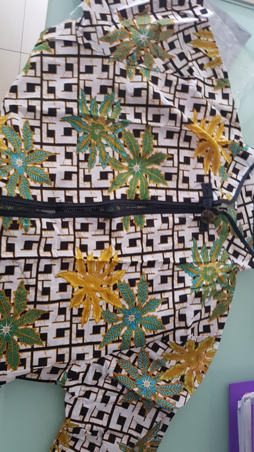 Batik Wanita Atasan Blouse Toraruci