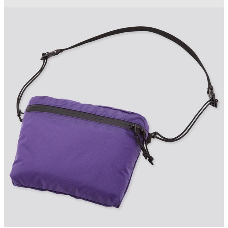 SALE    UNIQLO TAS FANNY RINGAN