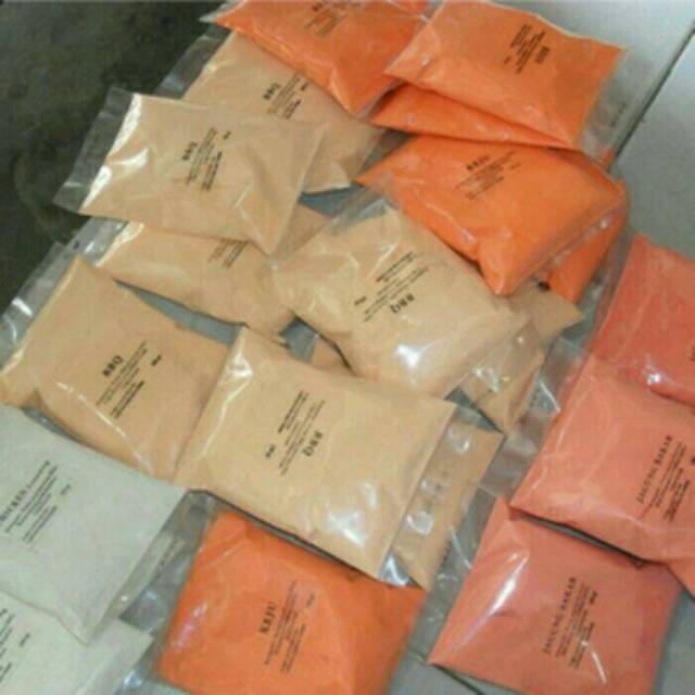 

bumbu tabur tela-tela dan keripik.