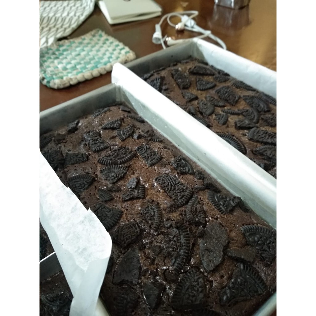 

Oreo brownies | size 20x10 cm | all premium ingredients