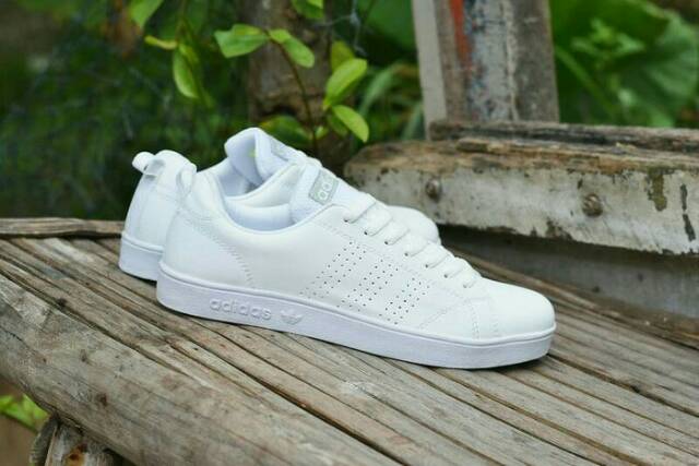 Sepatu Adidas Neo Advantage Grade Original Sneakers Pria Wanita Kets Fullwhite Fitnes Gym Sport