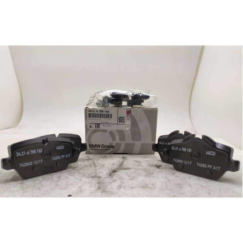 Brake Pad Rr BMW E90 320i Kampas Rem Belakang BMW E90 320i