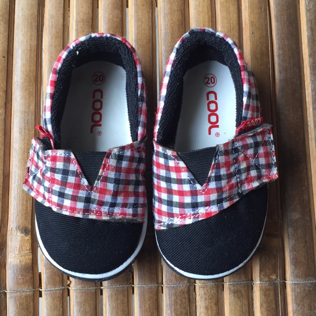 sepatu anak merk cool preloved