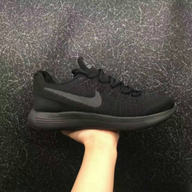 nike lunarepic flyknit triple black