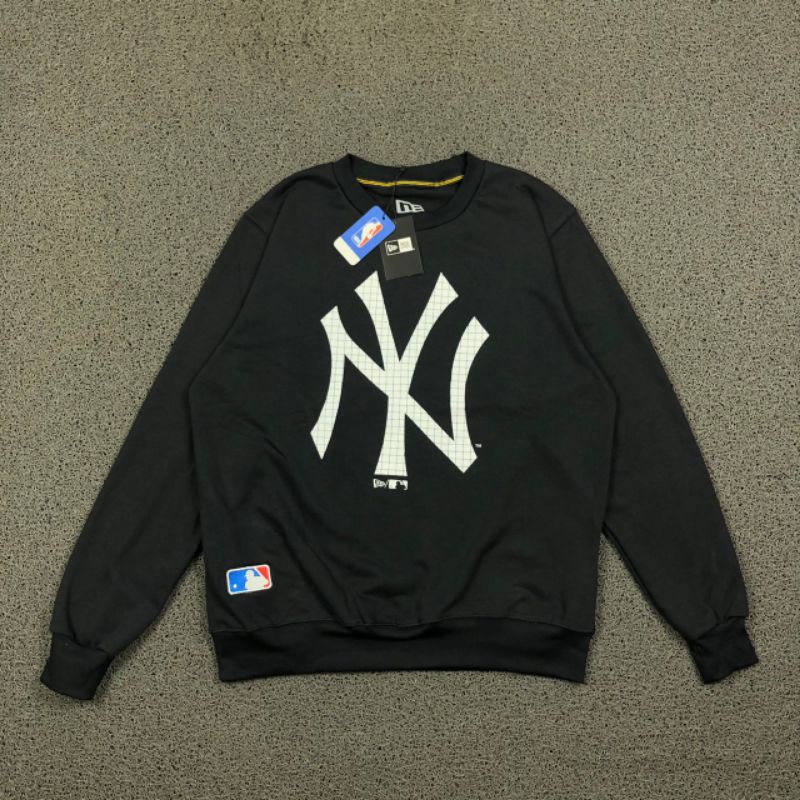 CREWNECK SWEATER NEW ERA X NEW YORK YANKEES BLACK PREMIUM QUALITY