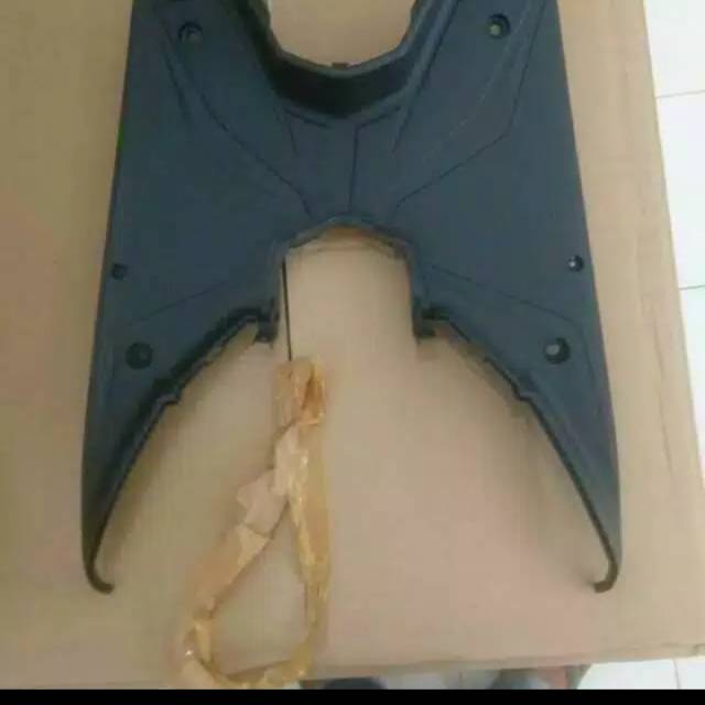 Dek pijakan kaki Vario 125 lama 2013-2014