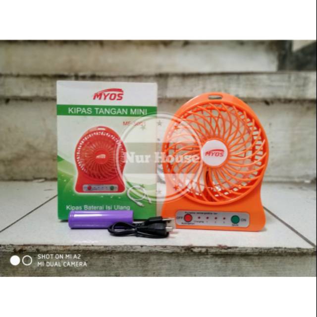 kipas angin cas portable charger mini fan portable