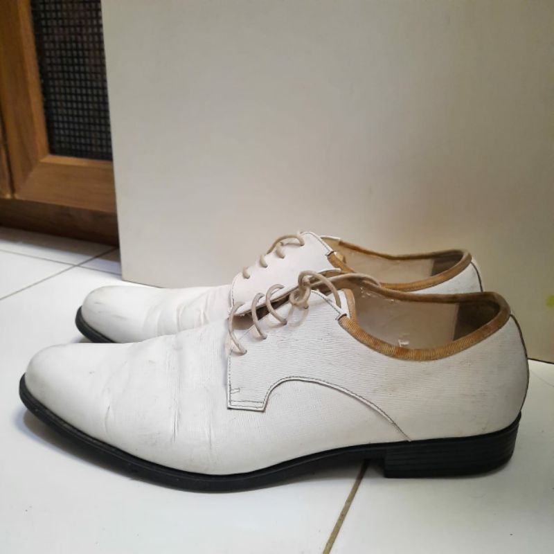 PEDRO Original White Leather Formal Shoes / Sepatu Kulit Pantofel Pria Preloved Bekas Murah