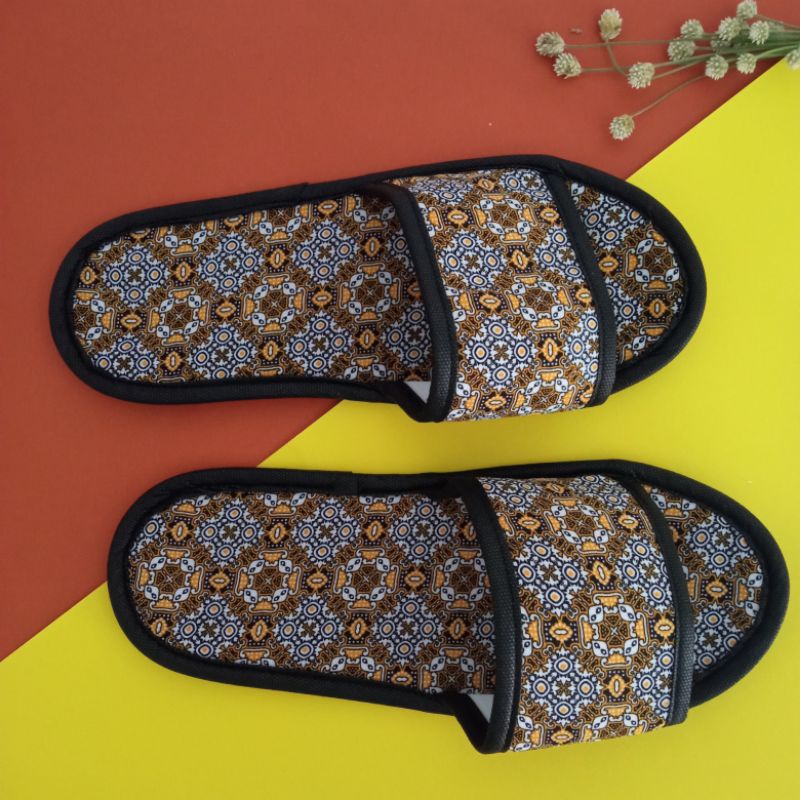 Sandal Slop Sandal Hotel Kain Batik Sandal Souvenir Random
