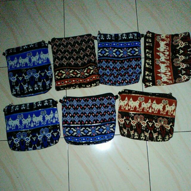 Tas motif batik tenun