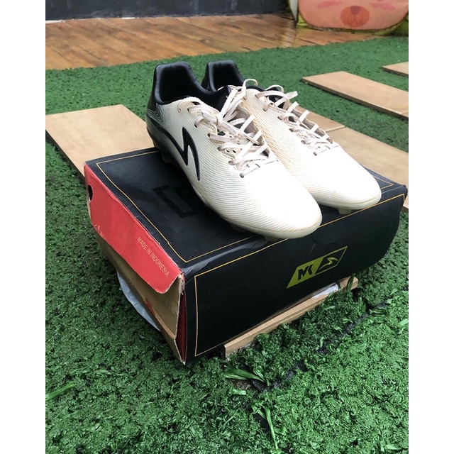 specs ls ultra klok size 41