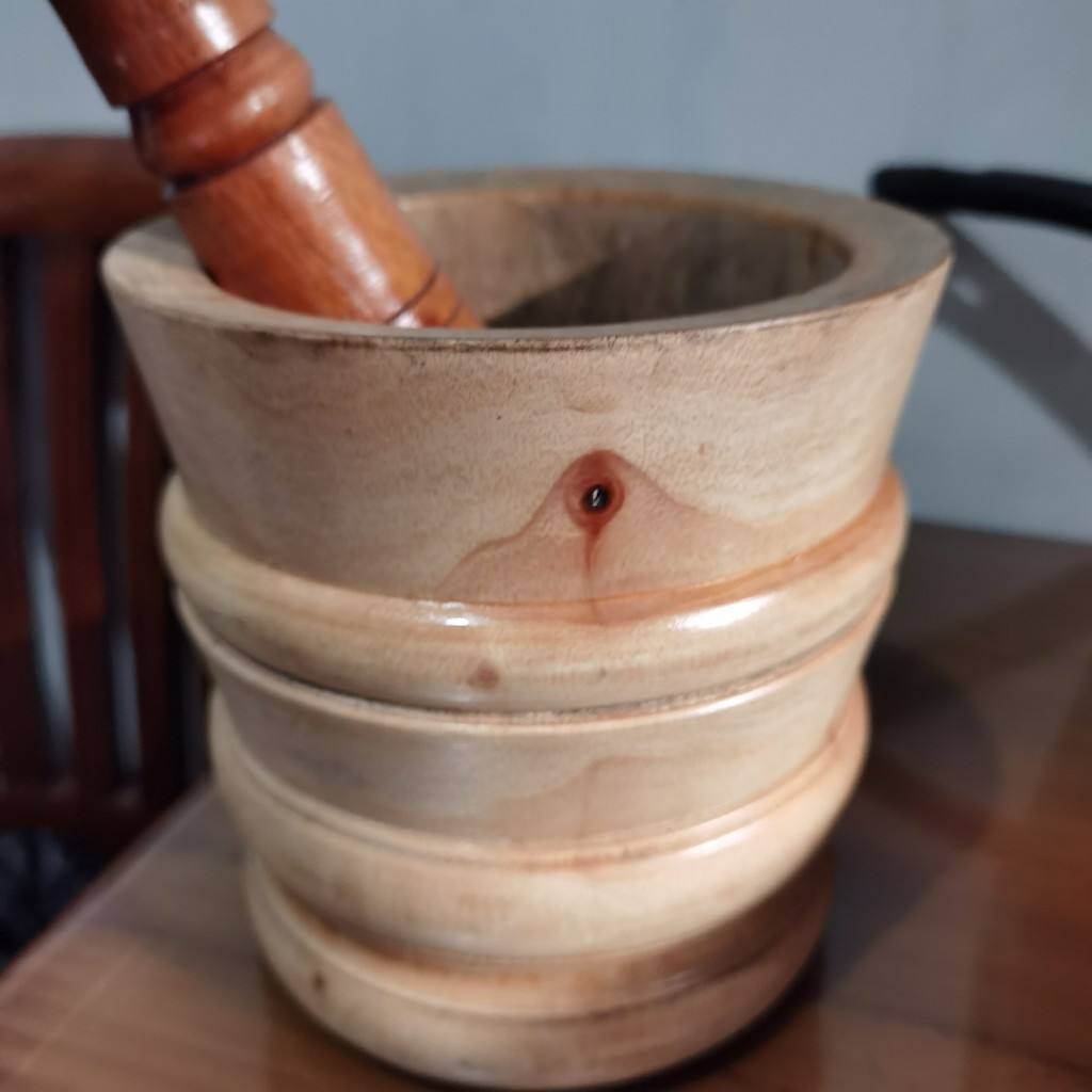 Lumpang Kayu / Tumbukan Kayu / Alu Ulekan Kayu / Cobek Kayu