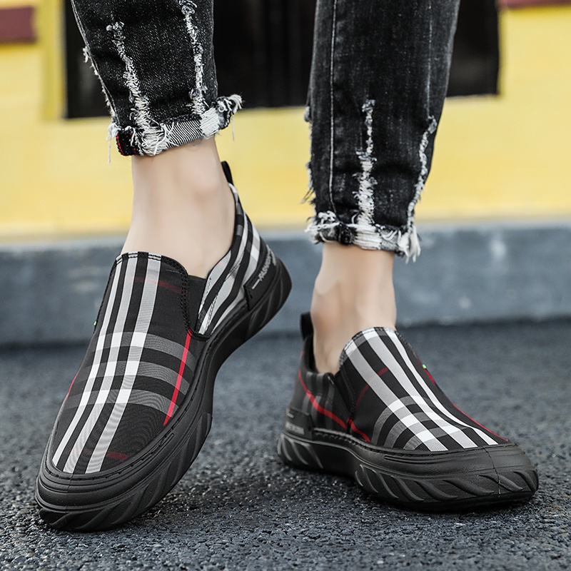 Toread Sepatu Slip On Motif Kotak Kotak Sneakers Casual Trendy MC117