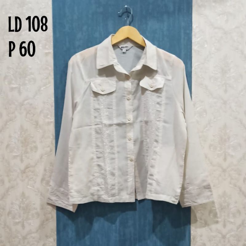 Kemeja Wanita Preloved / Thrift-Cream muda
