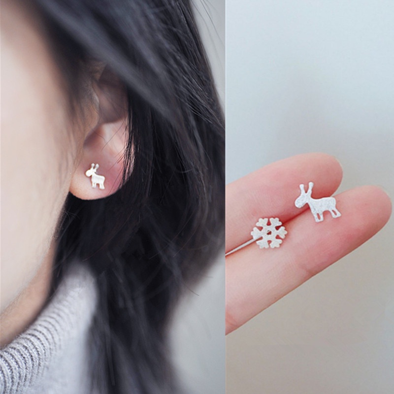 Magic789 Anting Tusuk Sterling Silver 925 Model Rusasnowflake Tema Nataltahun Baru Untuk Wanita