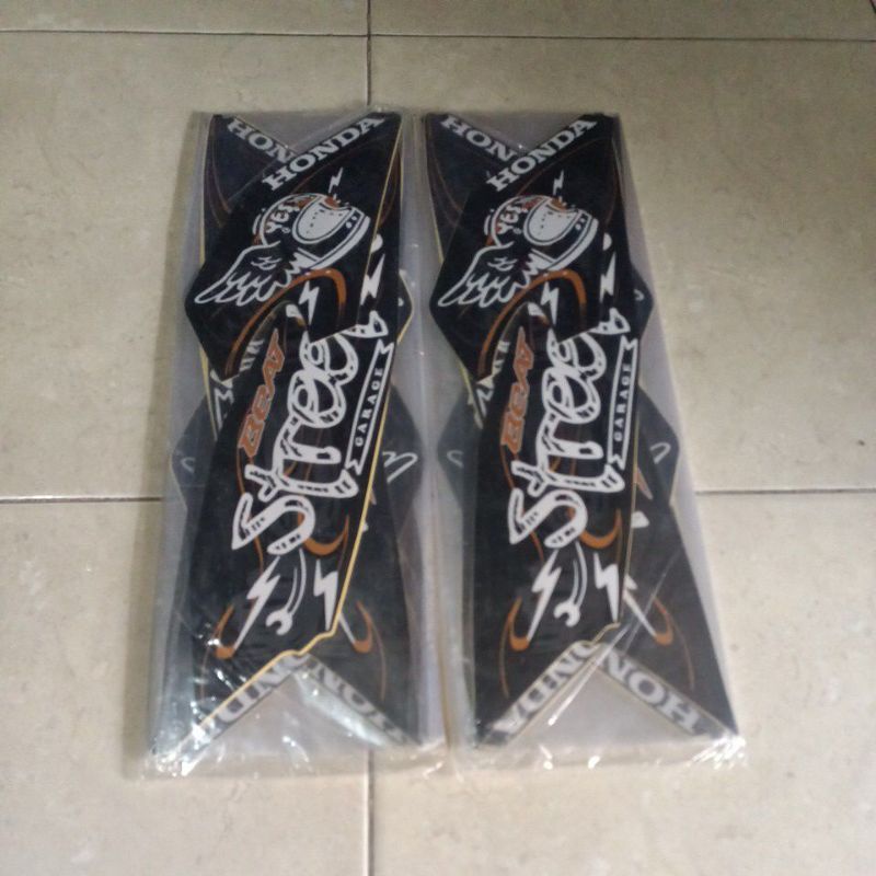 striping stiker les body Honda beat street hitam 2021 bahan original