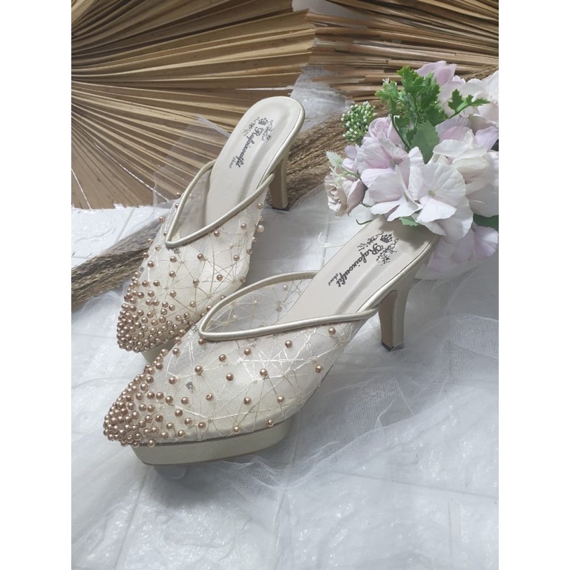 sepatu Aquila gold 9cm runcing