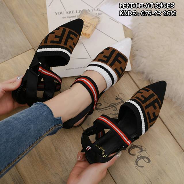 FENDI FLAT SHOES 675-7