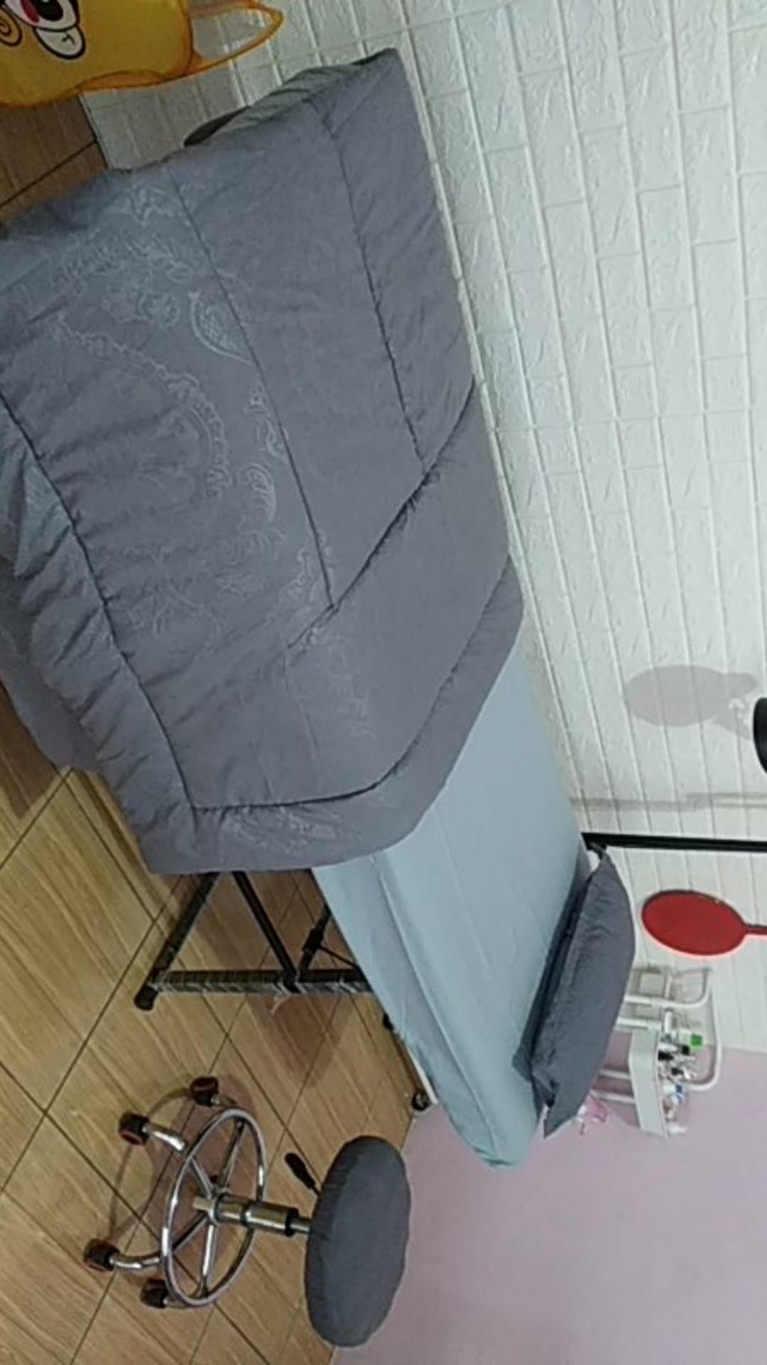 Bedcover Murah Polos Motif Embos