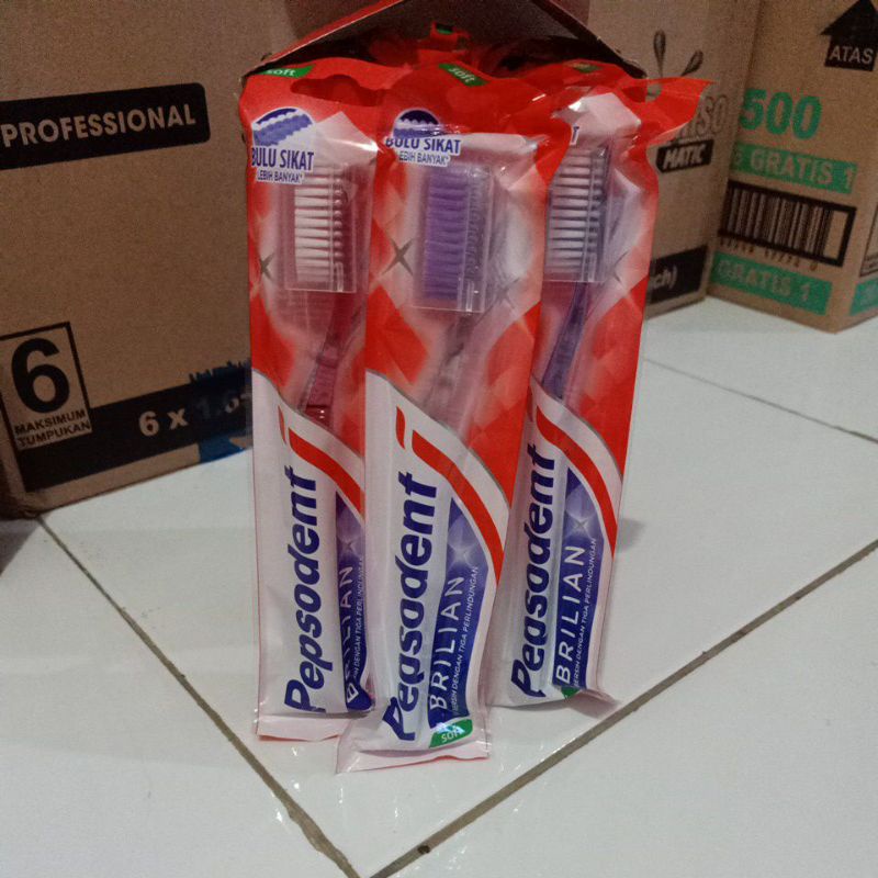 sikat gigi Pepsodent brilian