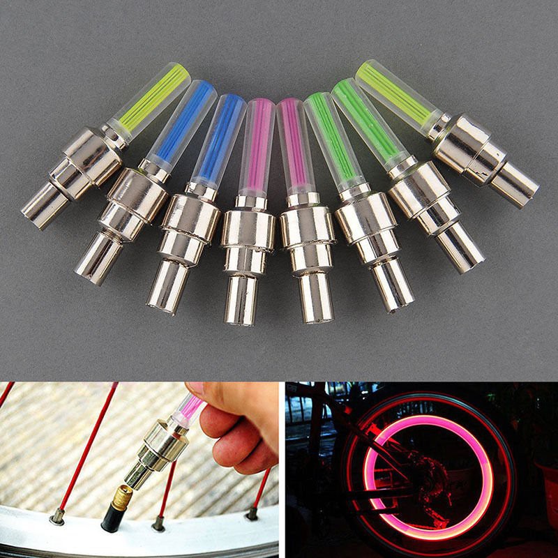 (1 PCS) Tutup Pentil LED Ban Mobil / Motor / Sepeda FREE BATERAI