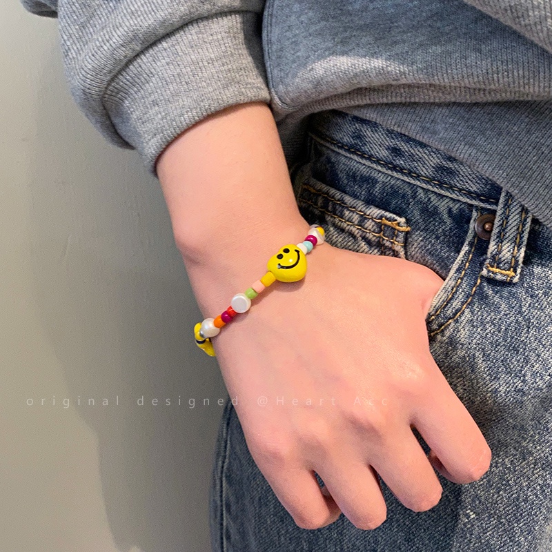 Gelang Tangan Manik-Manik Elastis Warna-Warni Motif Bintang / Awan / Smiley Face Untuk Wanita