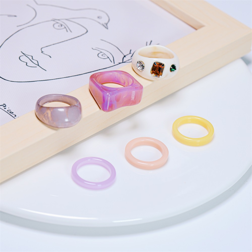 2pcs Cincin akrilik yang modis dan simpel, untuk teman/pasangan