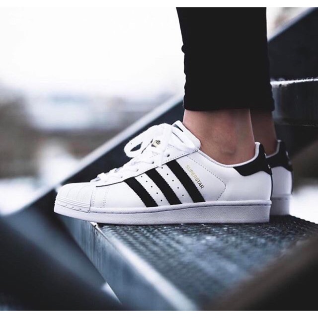 adidas superstar black and white