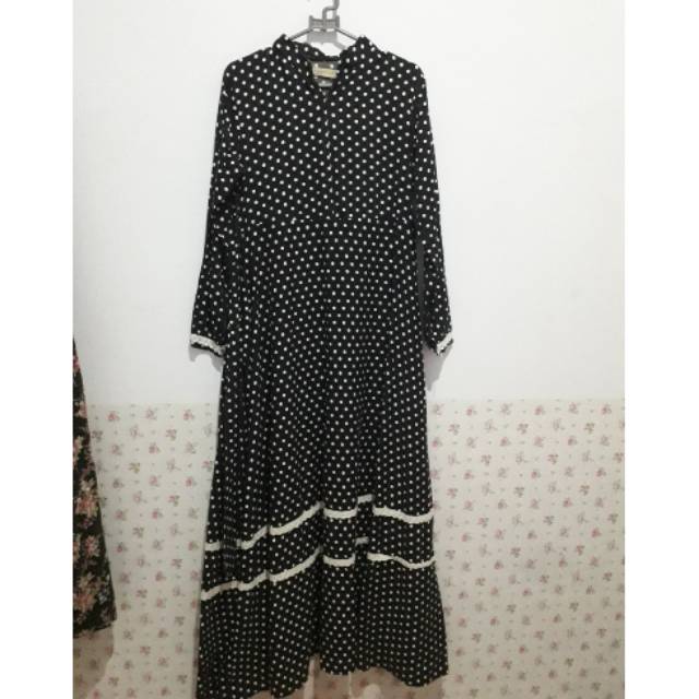 Sabilla Polka Atelier Angelina