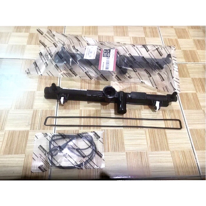 UPPER TANK AVANZA VELOZ COVER RADIATOR ATAS VELOZ AVANZA UPPER TANK RADIATOR AVANZA 2013-2015 ORIGIN