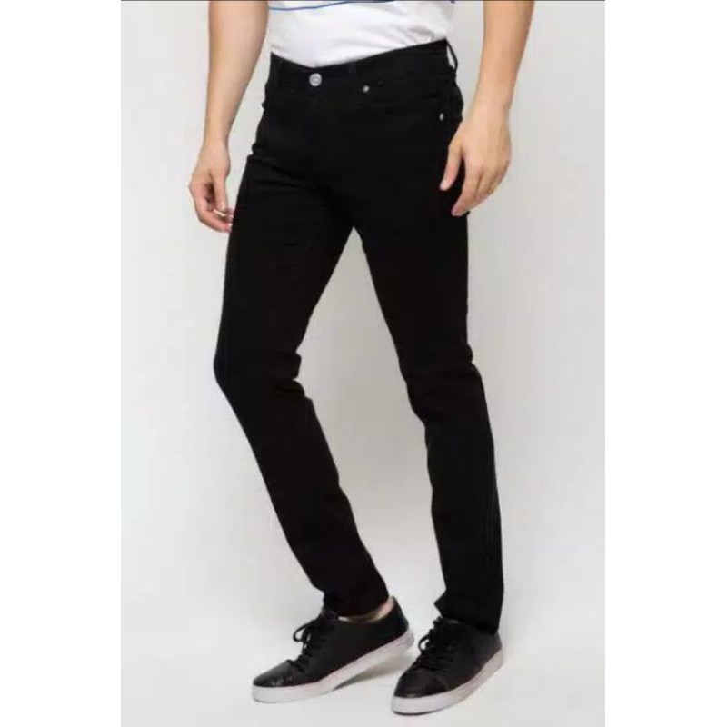 CHINO HITAM LEA JEANS SLIMFIT 603