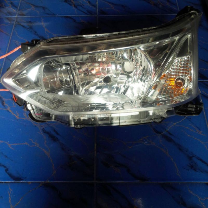 headlamp avanza 2018 sebelah kiri