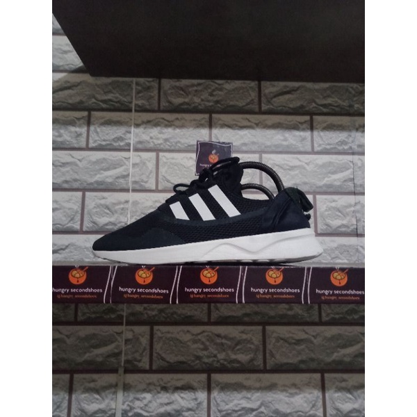 size 41 Adidas zx flux adv virtue original