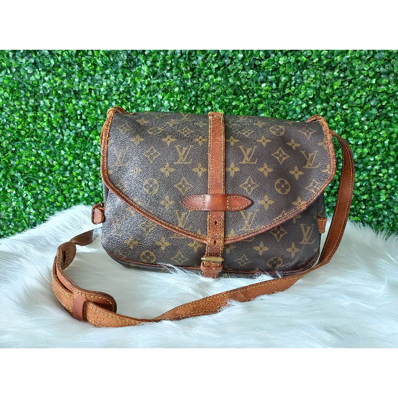 Tas slingbag LV Monogram Saumur Authentic preloved