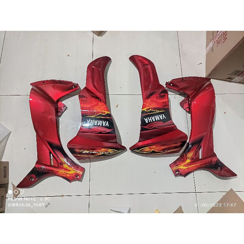 Cover dek sayap luar dalam legcil luar set warna merah plus sticker YAMAHA JUPITER Z NEW BURHAN baha