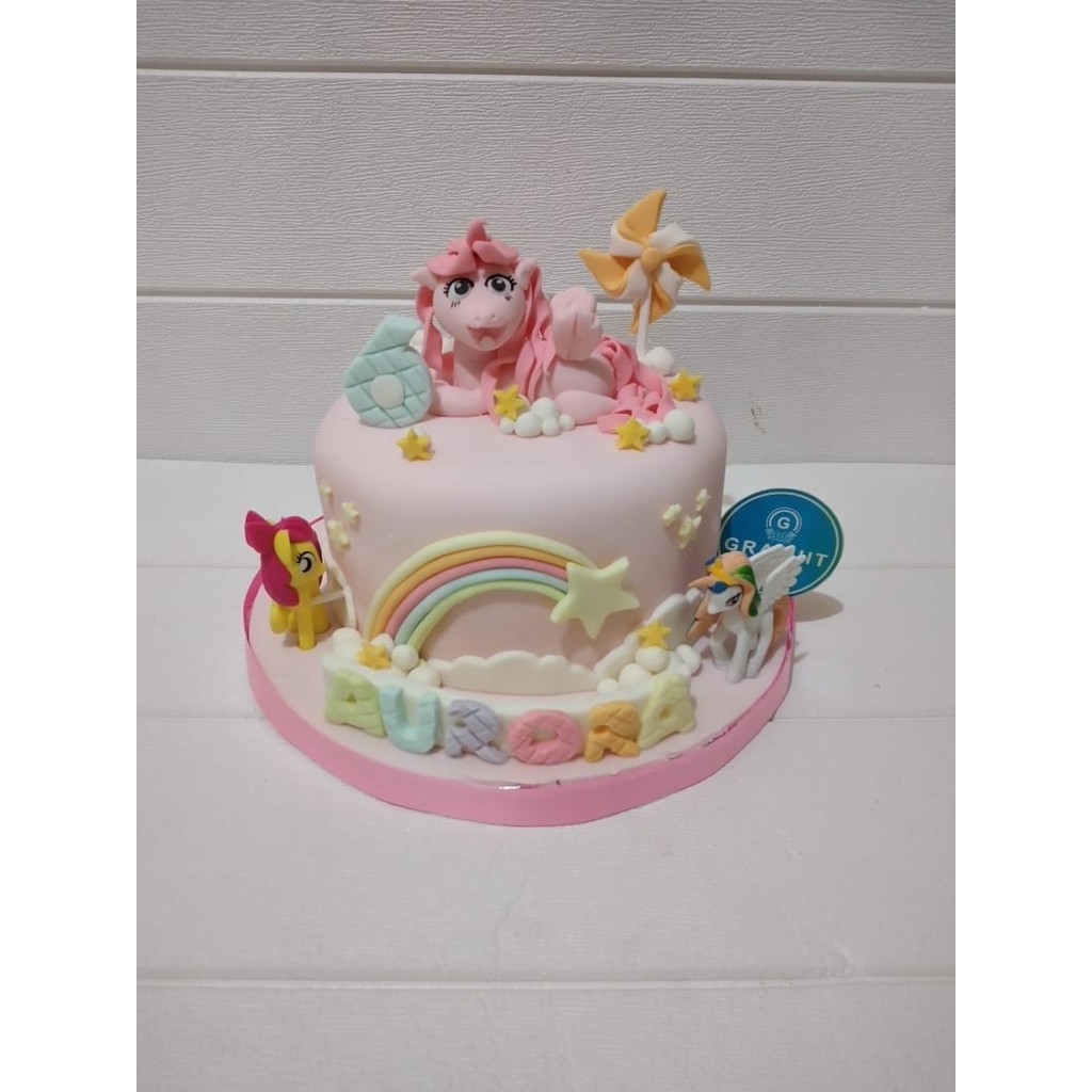 

Kue ulang tahun little pony 15cm