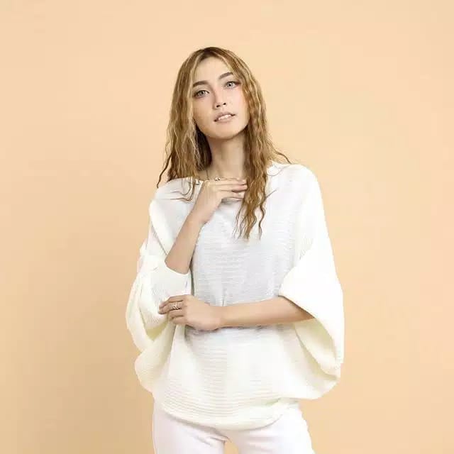 LASVERAL BLOUSE BATWING / SWEATER RAJUT WANITA / BAJU MODEL KELELAWAR PREMIUM