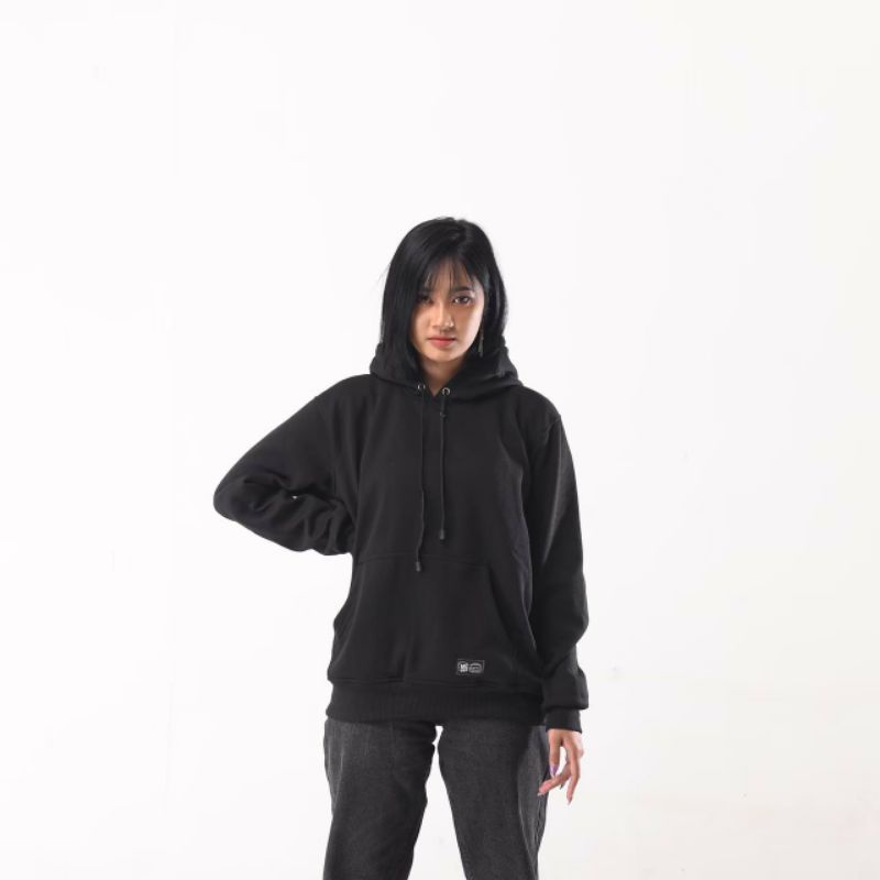 Sweaater Hoodie Polos  Mcvois Hitam Pria Wanita