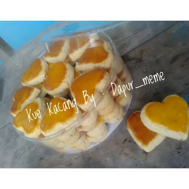 

Kue kacang
