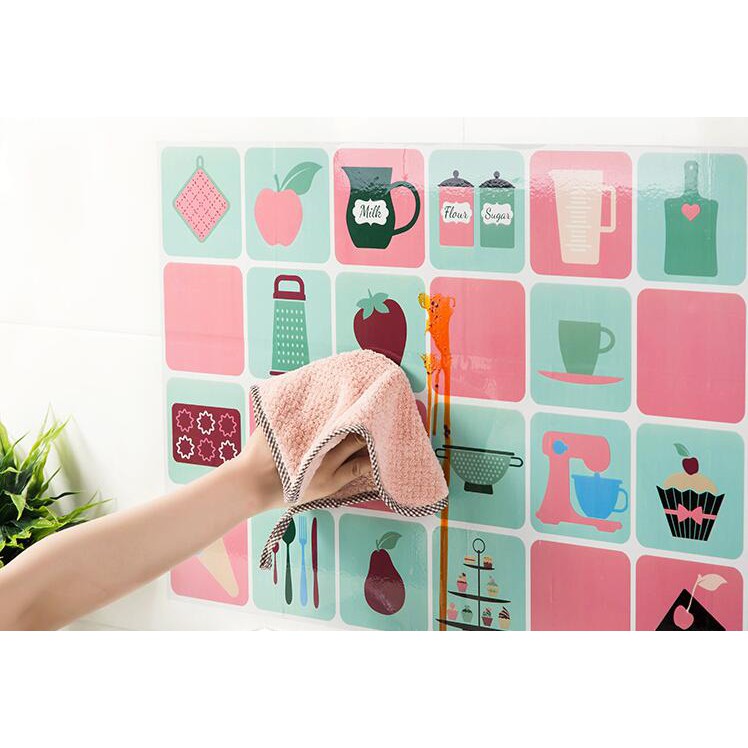 Sticker Dapur 45 x 70 CM Wallpaper Dapur Wall Sticker WC Anti Minyak Air Aluminium Foil Hiasan