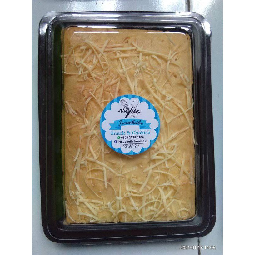 

Bolu Tape Keju Murah Empuk Lembut Ukuran S 15 x 10 cm/Camilan Kue Basah/Jajanan