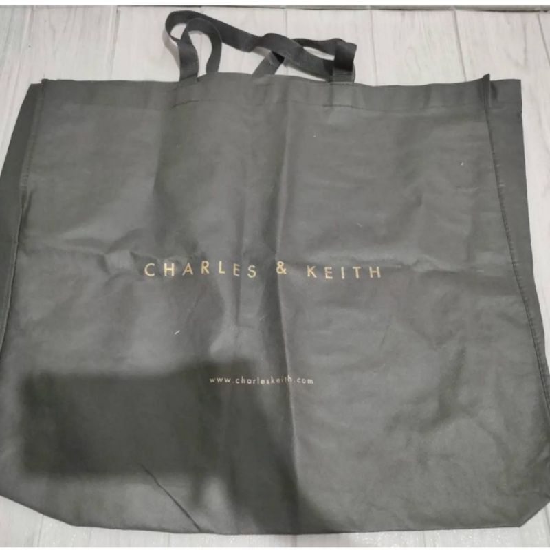 Dusbag Charles & Keith Original Store