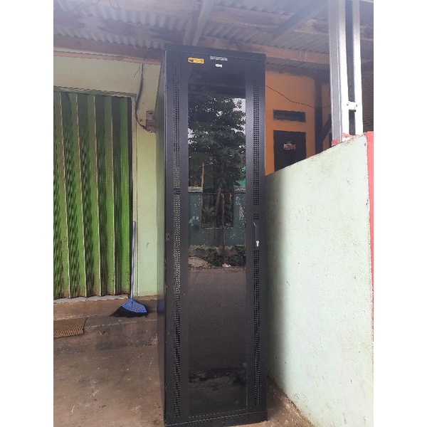 Rack Server 45U Merk Fortuna