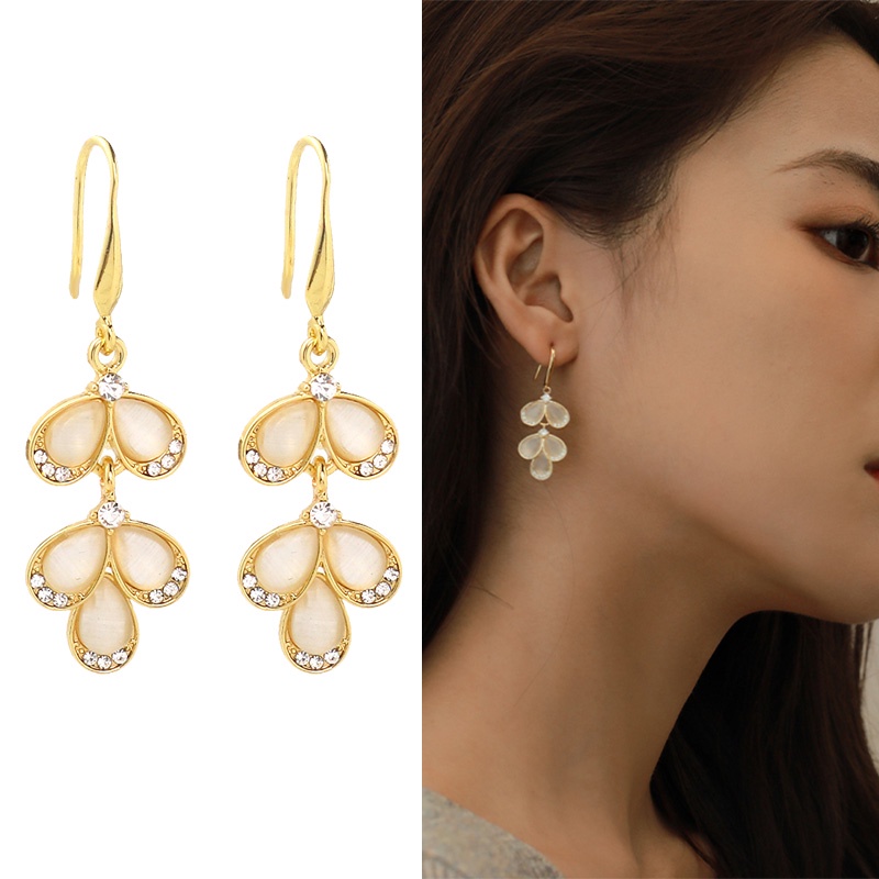 Anting Kait Desain Daun Aksen Berlian Opal Bahan 925 Silver Needle Gaya Korea Untuk Wanita