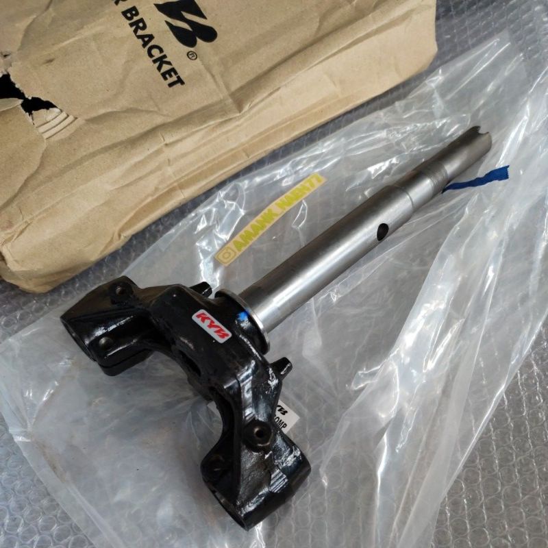 segi tiga / T shok 125z kyb