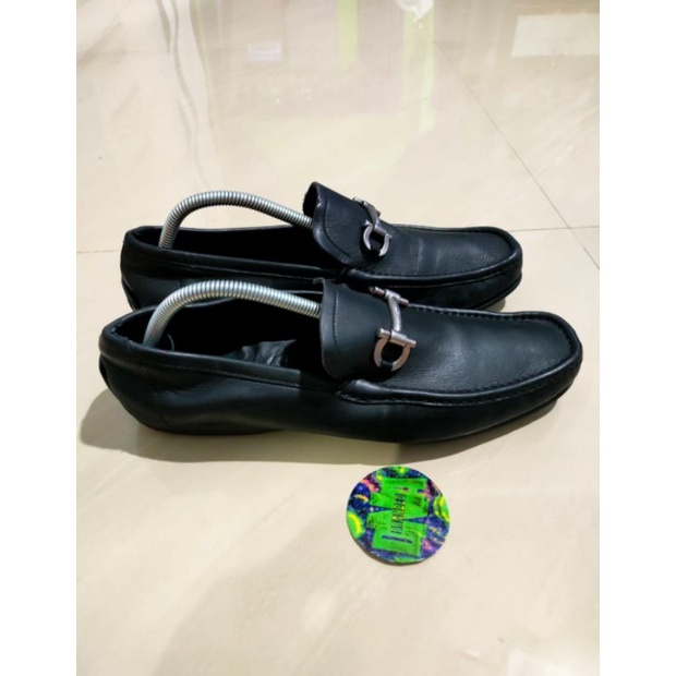 sepatu Ferragamo Authentic Second