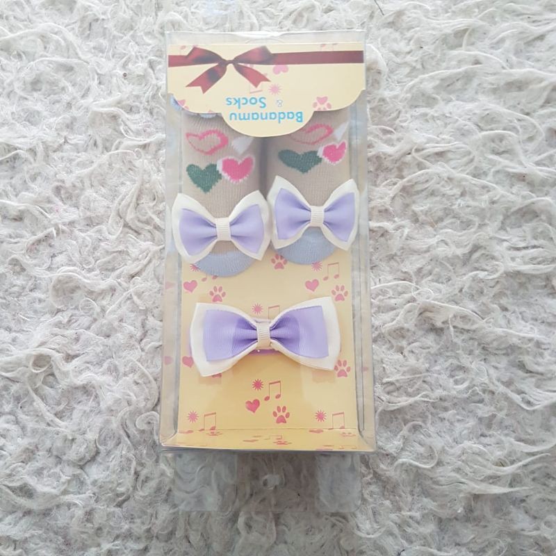 Kaos kaki bando alove